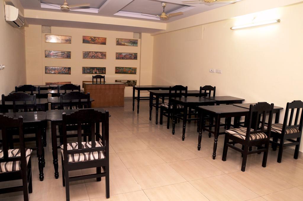 Hotel Kartikey Τζαϊπούρ Εξωτερικό φωτογραφία