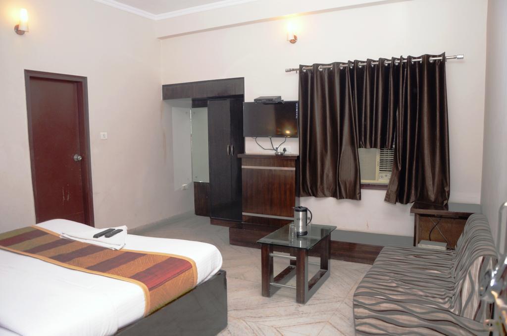 Hotel Kartikey Τζαϊπούρ Εξωτερικό φωτογραφία